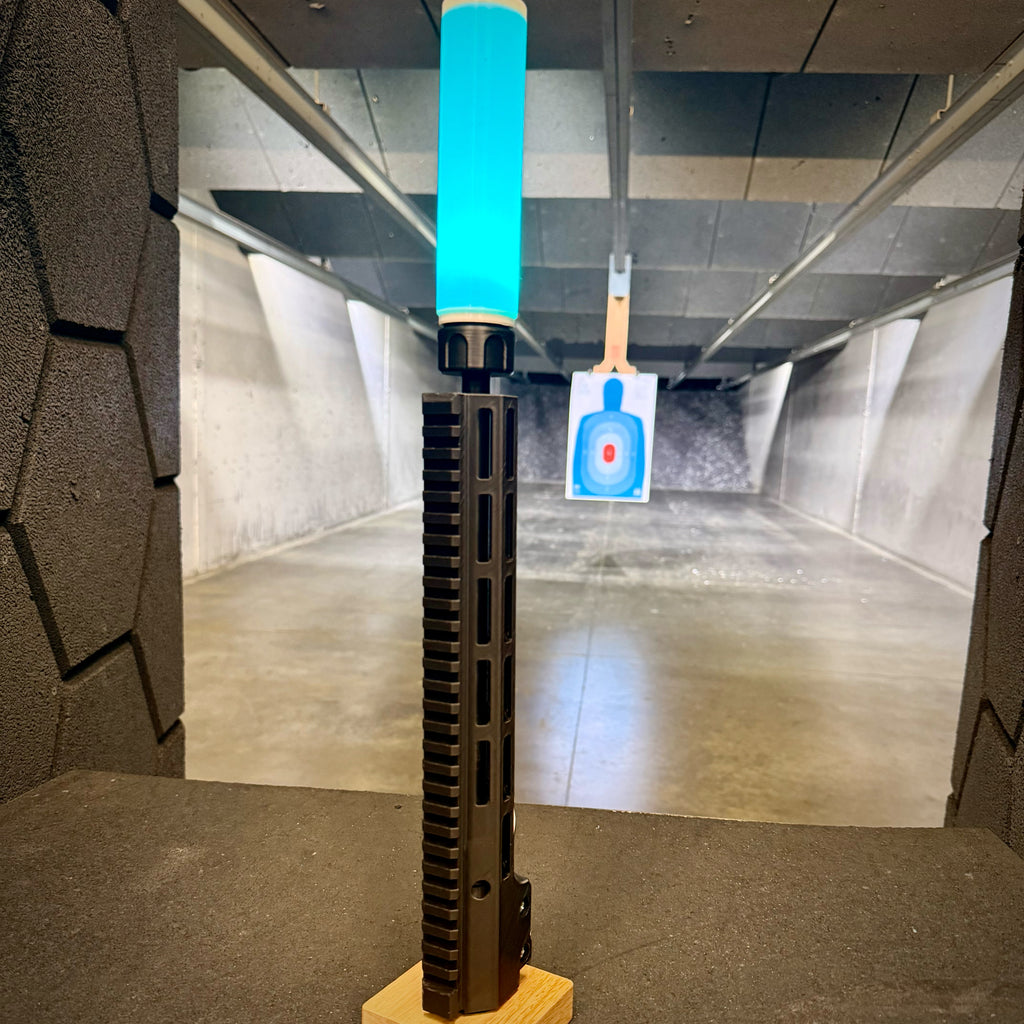 3D Printed AR-15 Replica Lamp – Tactical LED Display Light | Gun-Inspired Decor